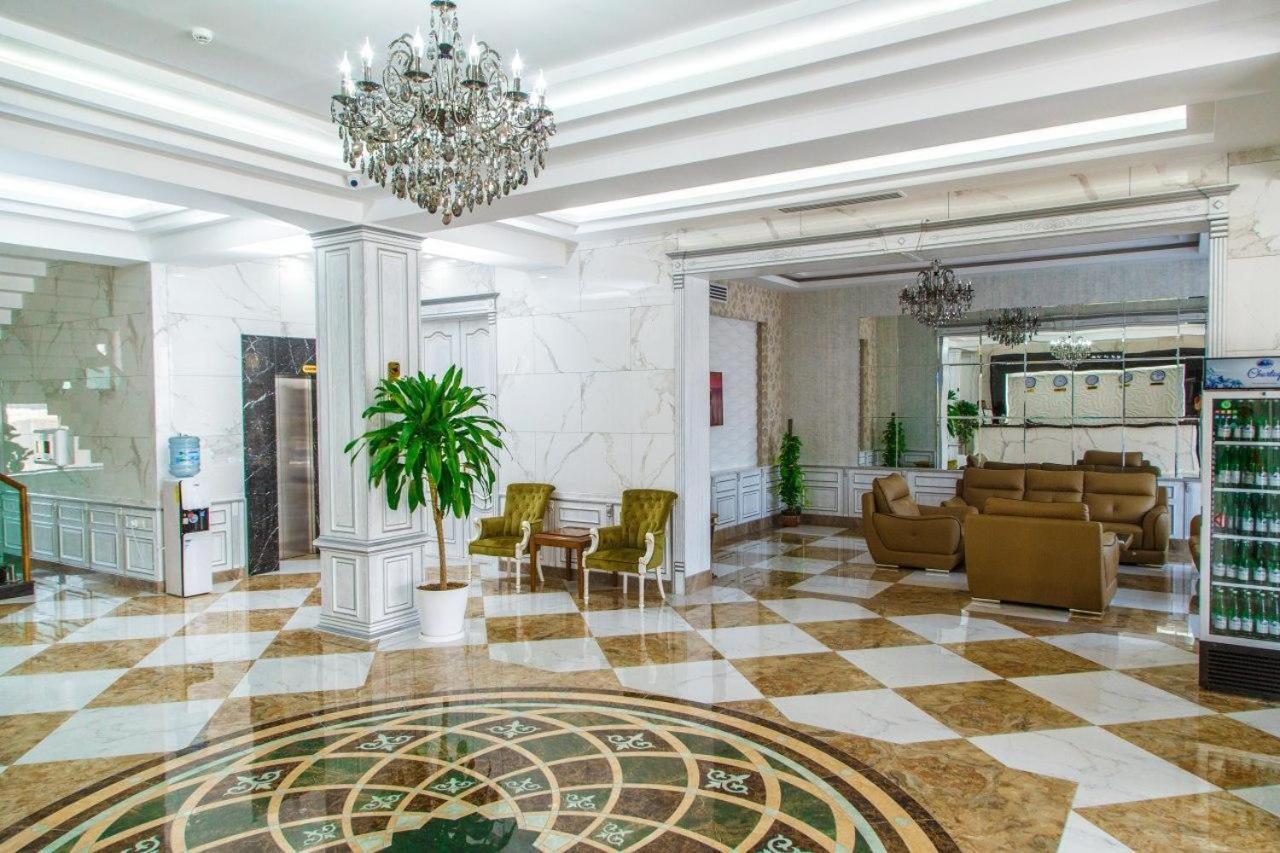 Shedevr Plaza Hotell Namangan Exteriör bild